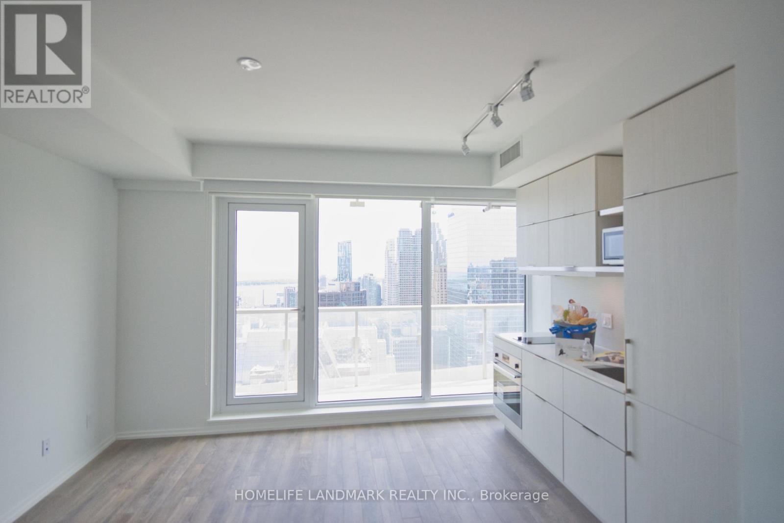 4008 - 197 Yonge Street, Toronto, Ontario  M5B 0C1 - Photo 4 - C13108382