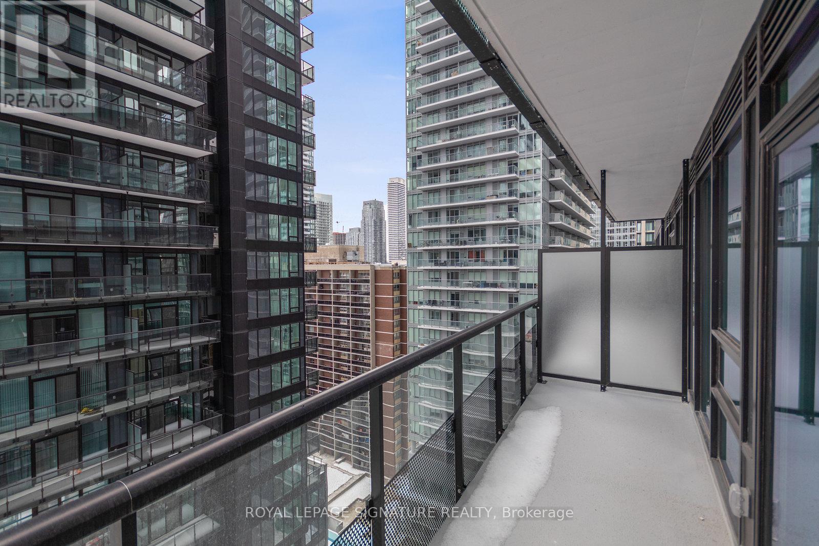 1613 - 117 Broadway Avenue, Toronto, Ontario  M4P 1V3 - Photo 17 - C13108418