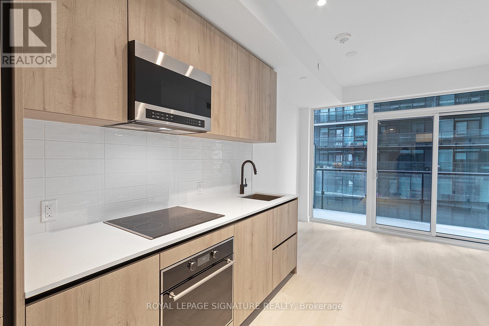 1613 - 117 Broadway Avenue, Toronto, Ontario  M4P 1V3 - Photo 4 - C13108418