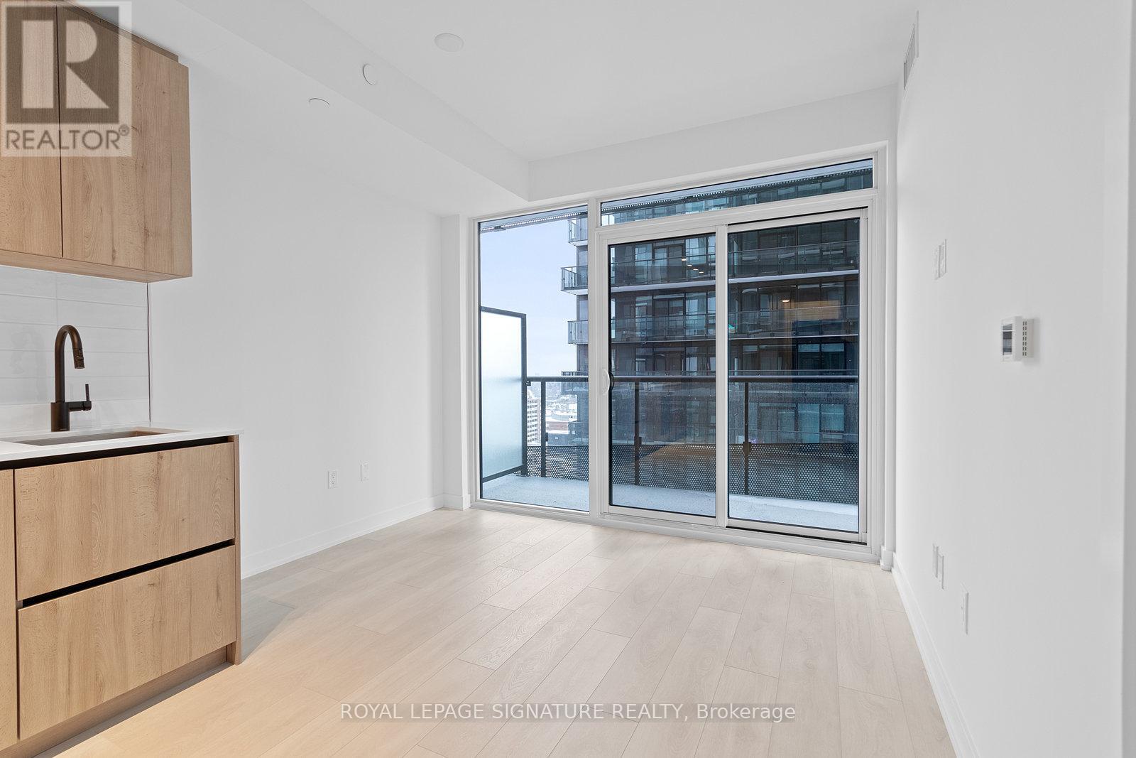 1613 - 117 Broadway Avenue, Toronto, Ontario  M4P 1V3 - Photo 8 - C13108418