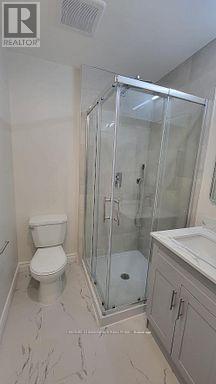83 Thickson Road N, Whitby, Ontario  L1N 8W8 - Photo 3 - E13108422