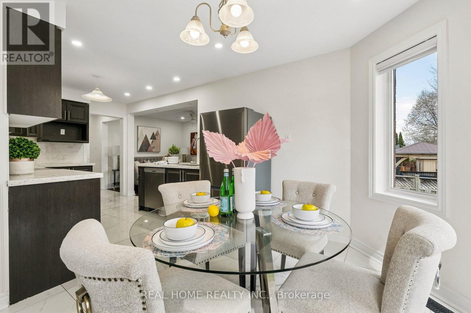 31 Prince Drive, Bradford West Gwillimbury, Ontario  L3Z 3B7 - Photo 17 - N13108416