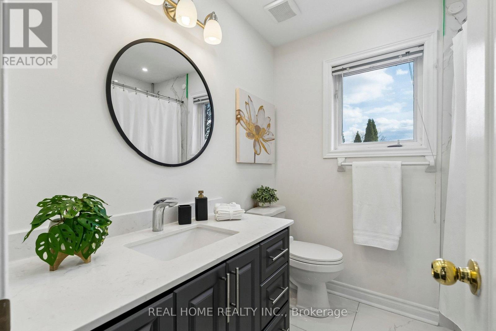 31 Prince Drive, Bradford West Gwillimbury, Ontario  L3Z 3B7 - Photo 25 - N13108416