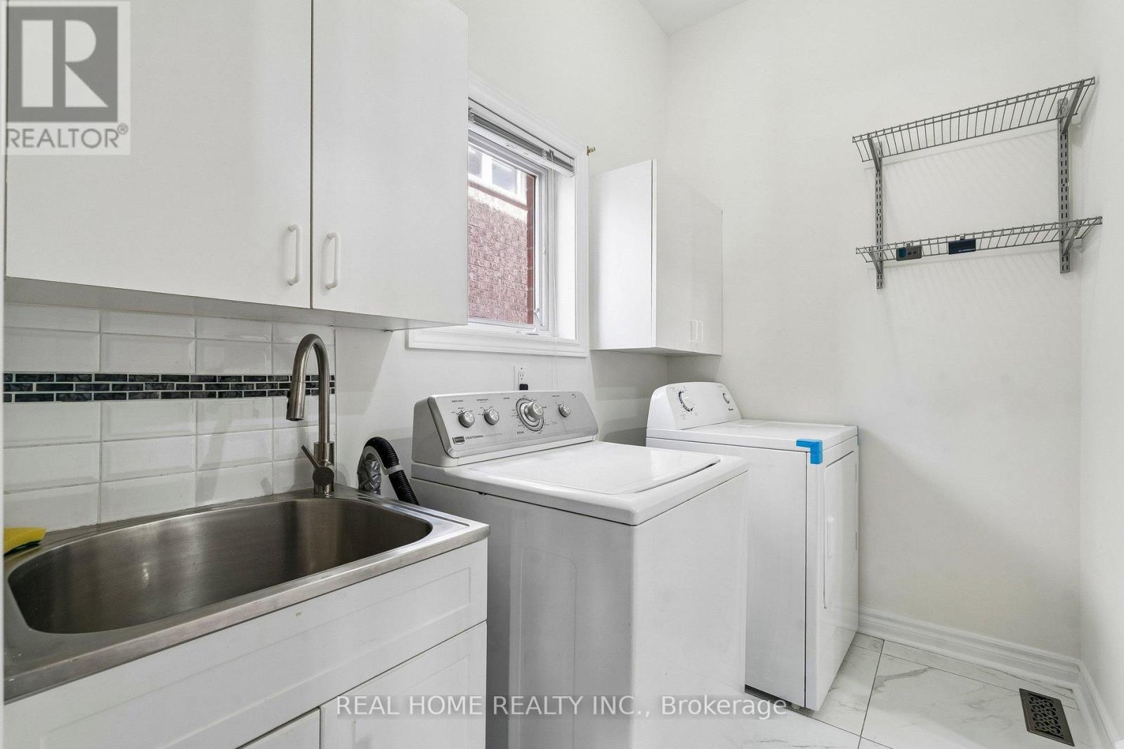 31 Prince Drive, Bradford West Gwillimbury, Ontario  L3Z 3B7 - Photo 30 - N13108416