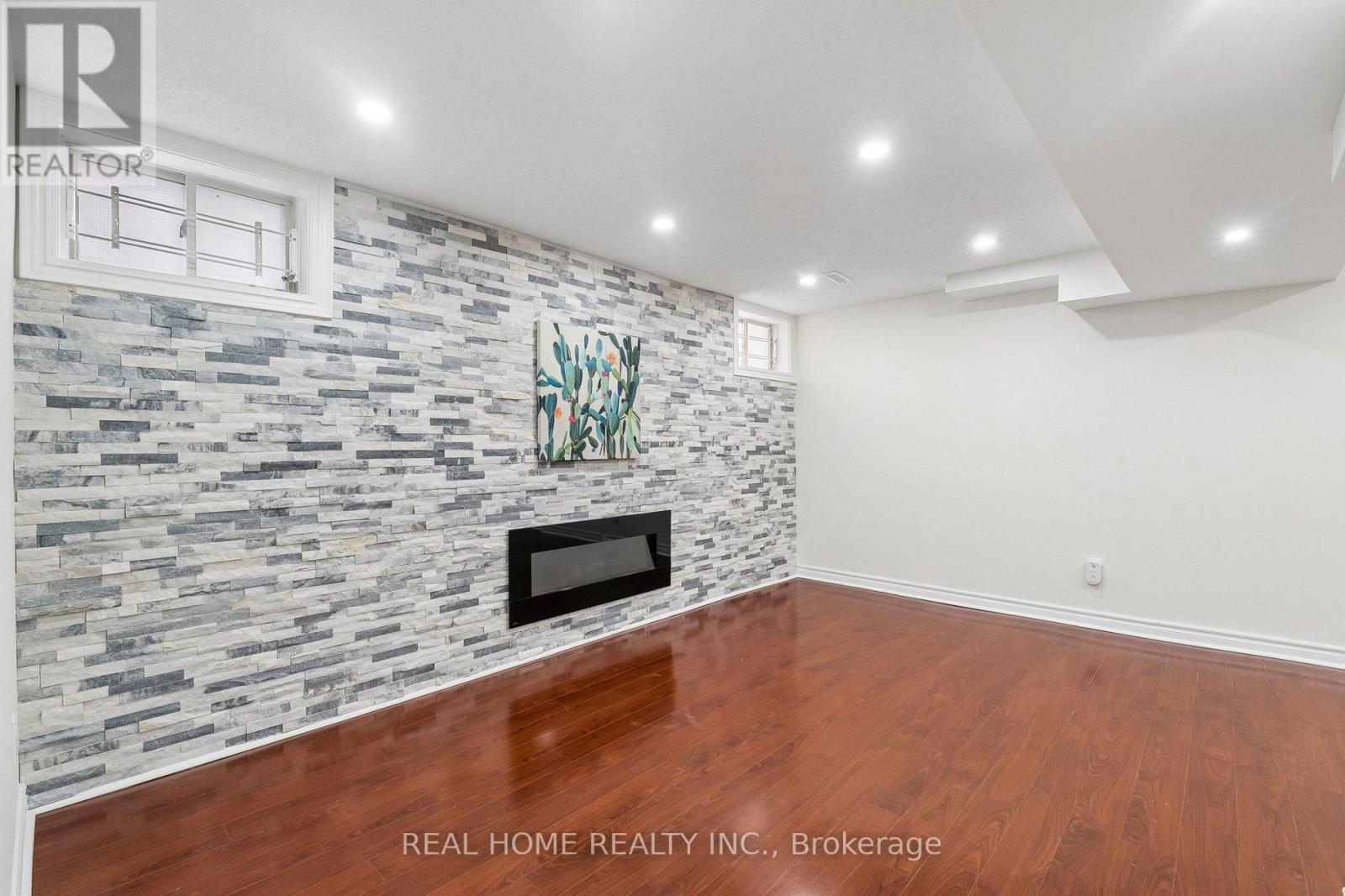 31 Prince Drive, Bradford West Gwillimbury, Ontario  L3Z 3B7 - Photo 33 - N13108416