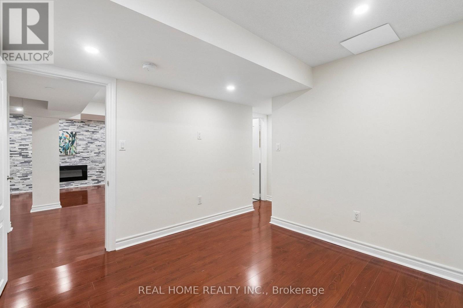 31 Prince Drive, Bradford West Gwillimbury, Ontario  L3Z 3B7 - Photo 37 - N13108416