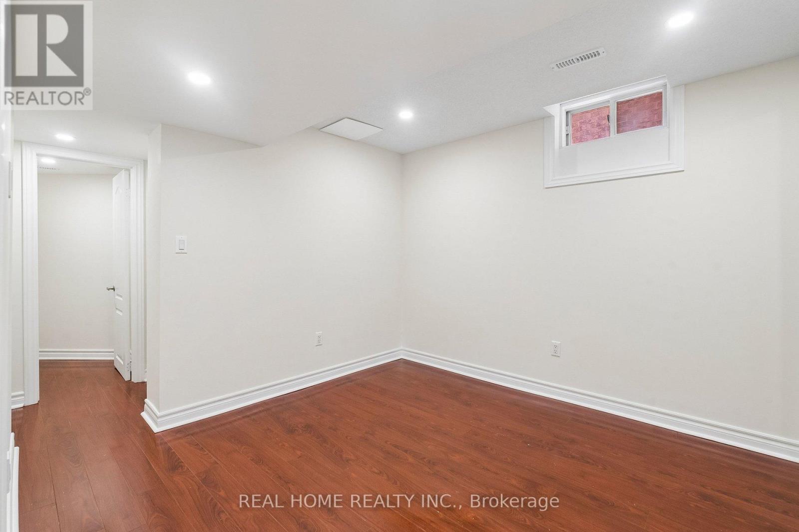 31 Prince Drive, Bradford West Gwillimbury, Ontario  L3Z 3B7 - Photo 38 - N13108416