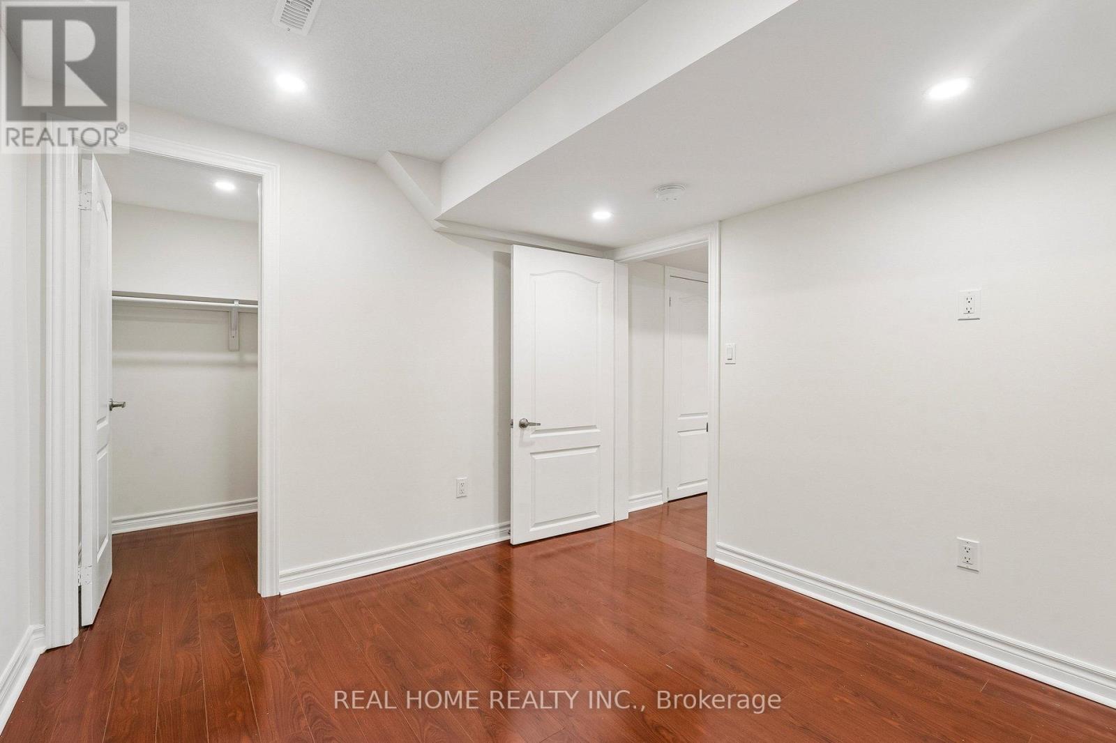 31 Prince Drive, Bradford West Gwillimbury, Ontario  L3Z 3B7 - Photo 39 - N13108416