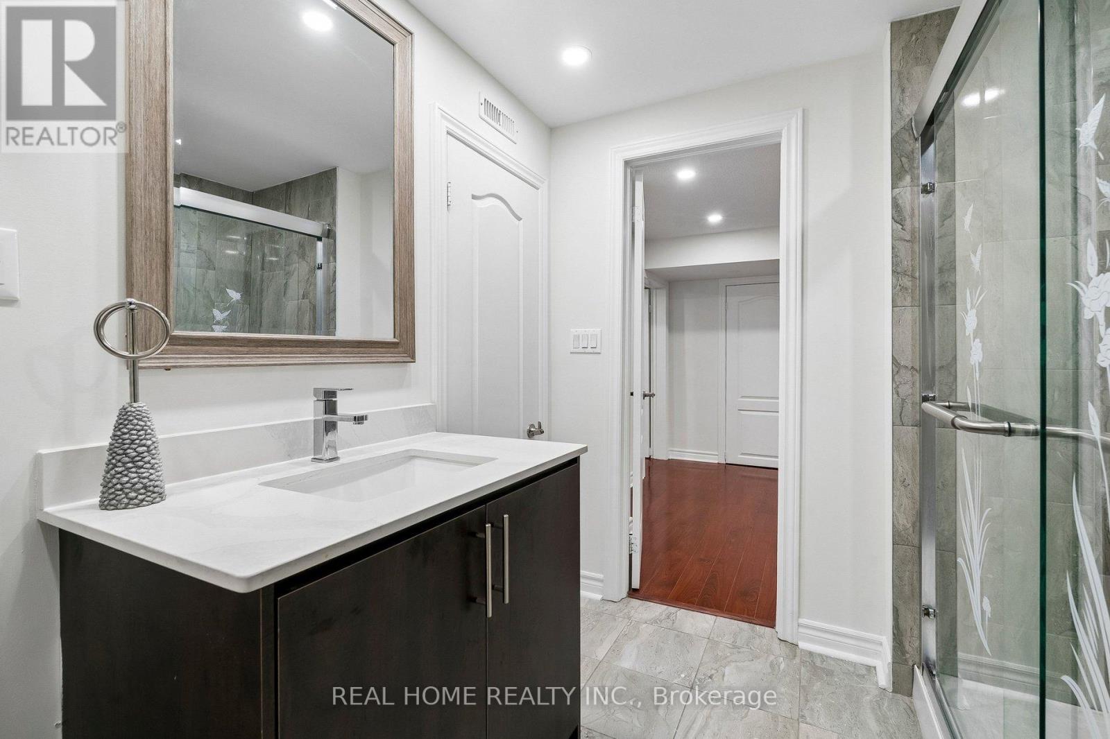 31 Prince Drive, Bradford West Gwillimbury, Ontario  L3Z 3B7 - Photo 41 - N13108416