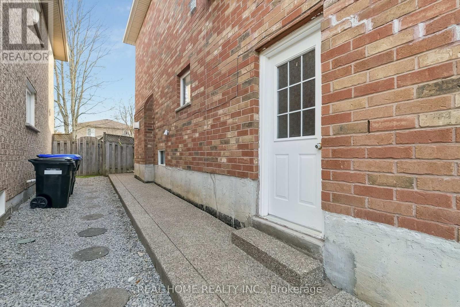 31 Prince Drive, Bradford West Gwillimbury, Ontario  L3Z 3B7 - Photo 45 - N13108416