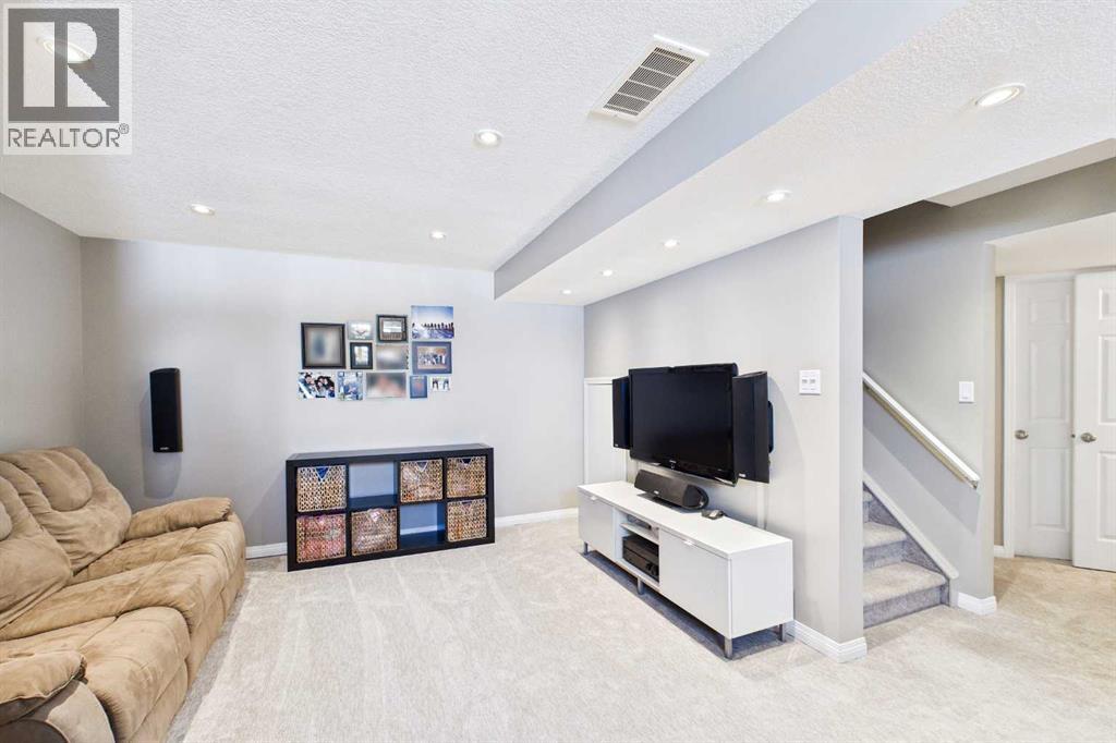 216 Covepark Green Ne, Calgary, Alberta  T3K 6K9 - Photo 31 - A2304853