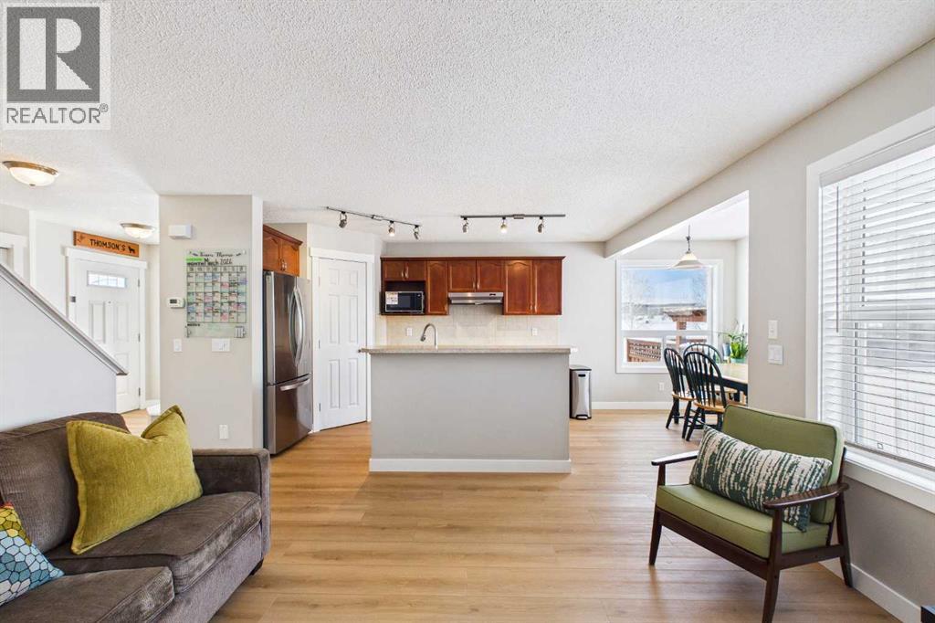 216 Covepark Green Ne, Calgary, Alberta  T3K 6K9 - Photo 8 - A2304853