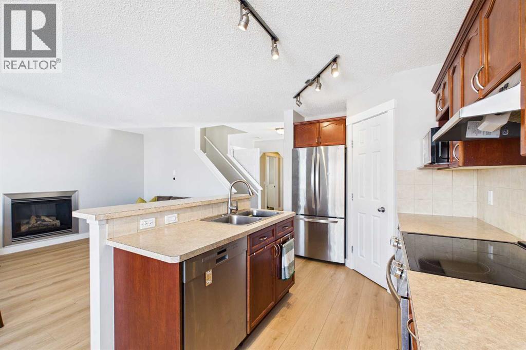 216 Covepark Green Ne, Calgary, Alberta  T3K 6K9 - Photo 10 - A2304853