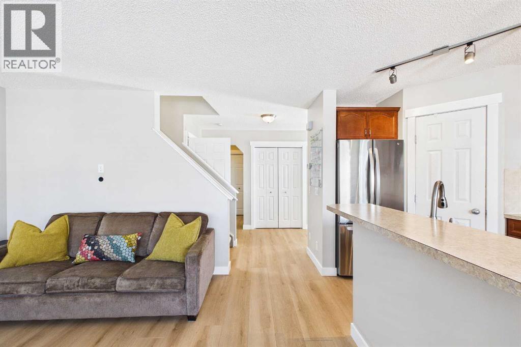 216 Covepark Green Ne, Calgary, Alberta  T3K 6K9 - Photo 13 - A2304853