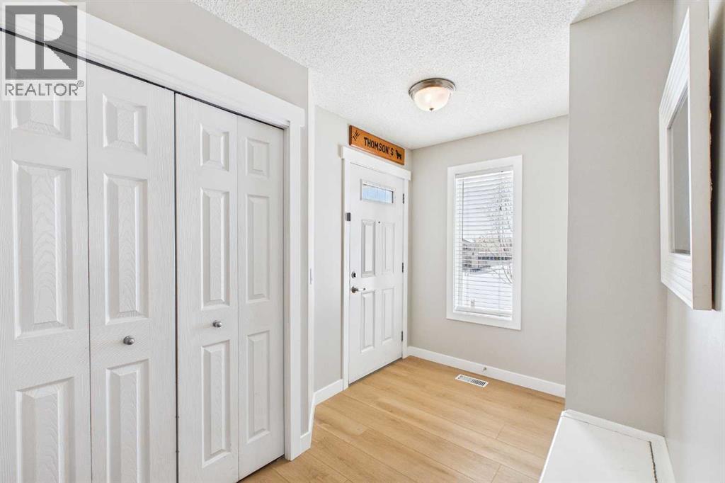 216 Covepark Green Ne, Calgary, Alberta  T3K 6K9 - Photo 17 - A2304853