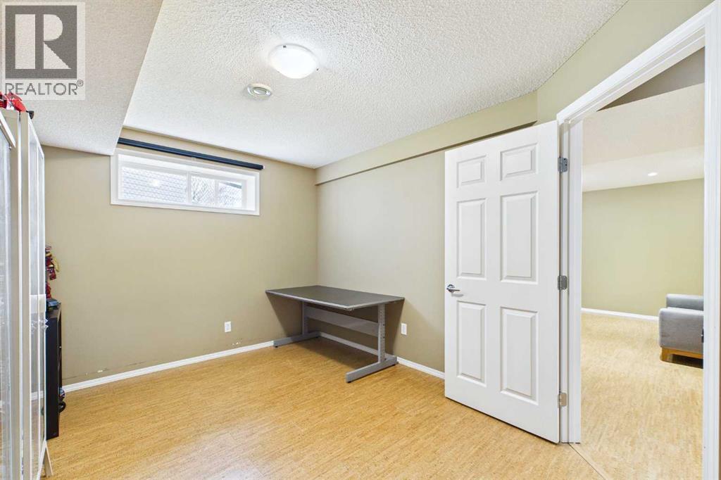 149 Tuscany Ravine Bay Nw, Calgary, Alberta  T3L 2S9 - Photo 37 - A2309418