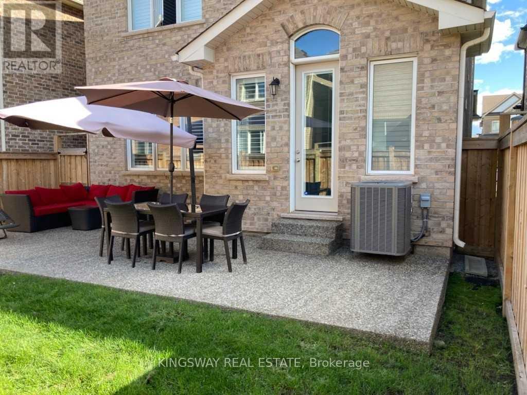 161 Wheat Boom Drive, Oakville, Ontario  L6H 7C3 - Photo 15 - W13108386
