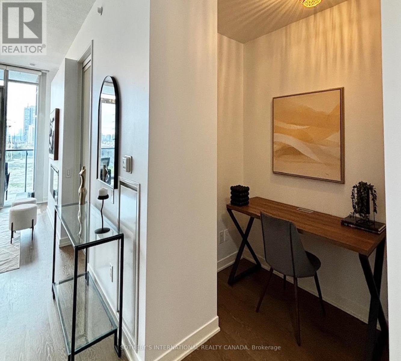 809 - 90 Park Lawn Road, Toronto, Ontario  M8Y 3H8 - Photo 4 - W13108430
