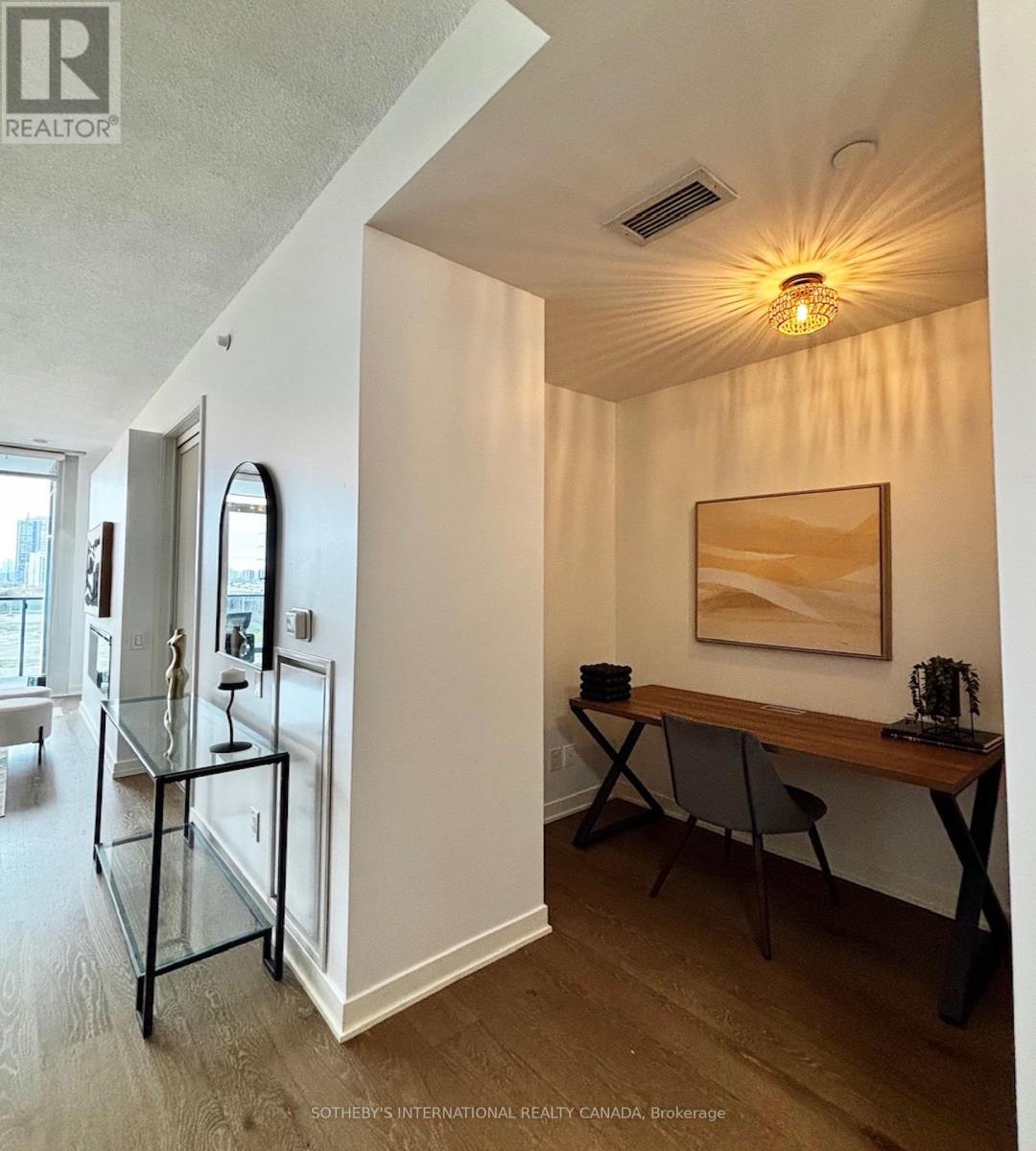 809 - 90 Park Lawn Road, Toronto, Ontario  M8Y 3H8 - Photo 5 - W13108430