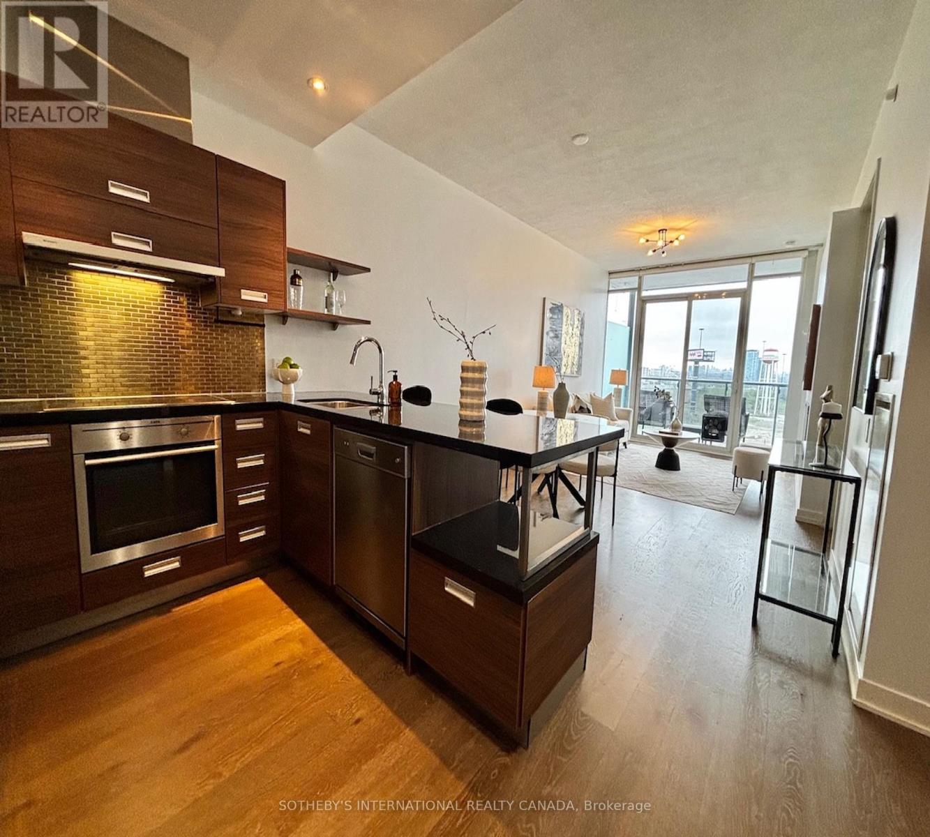 809 - 90 Park Lawn Road, Toronto, Ontario  M8Y 3H8 - Photo 6 - W13108430