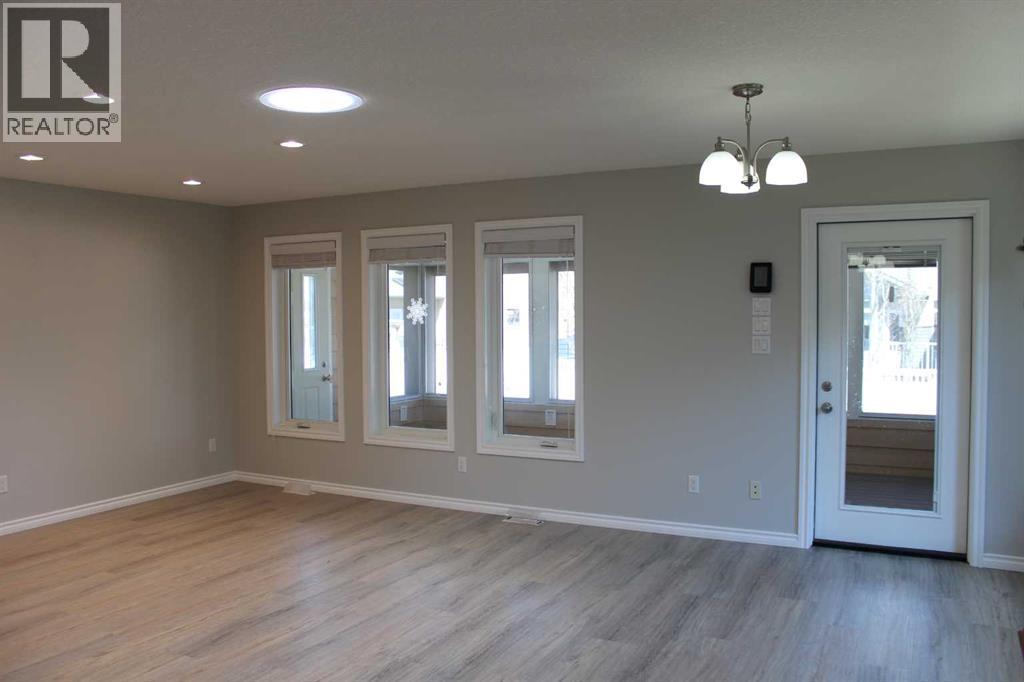 8 South Shore Close E, Brooks, Alberta  T1R 1R4 - Photo 11 - A2308382