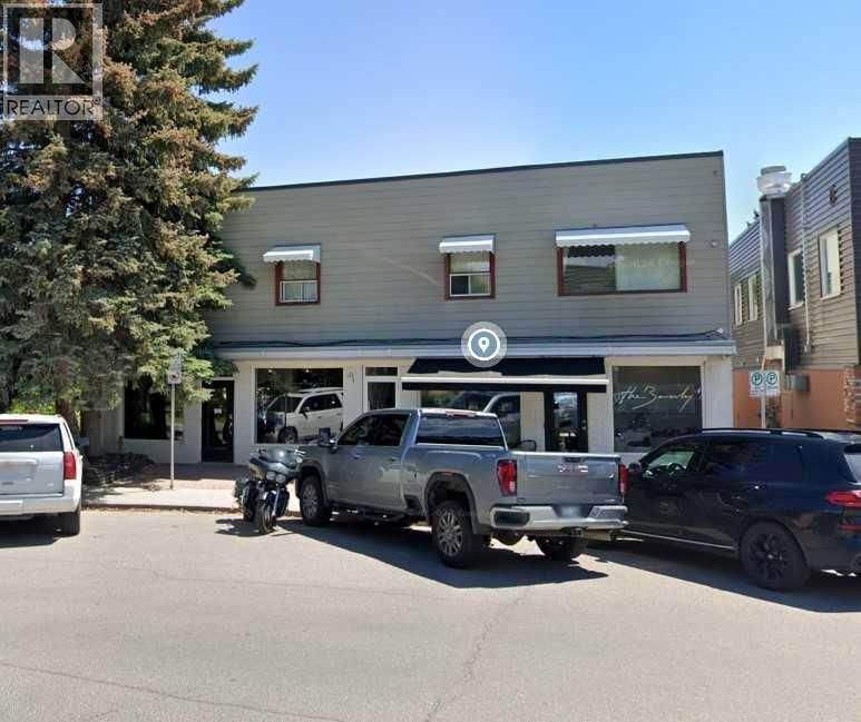 2, 7 Parkdale Crescent NW, Calgary, Alberta  T2N 3T8 - Photo 1 - A2276663