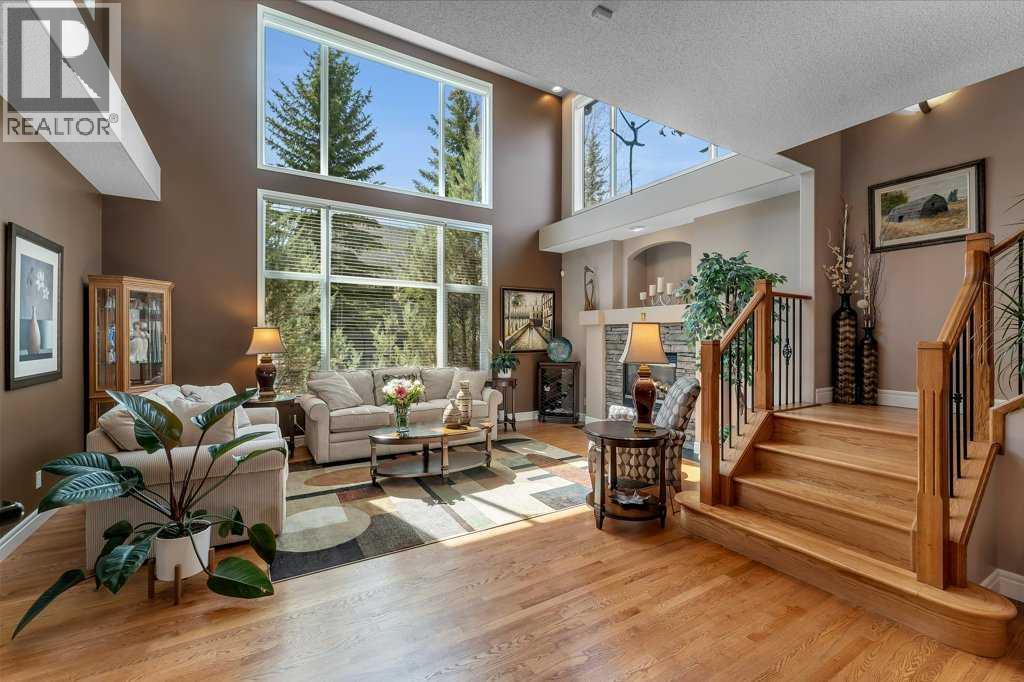 101 Valley Creek Place Nw, Calgary, Alberta  T3B 5V1 - Photo 8 - A2309773