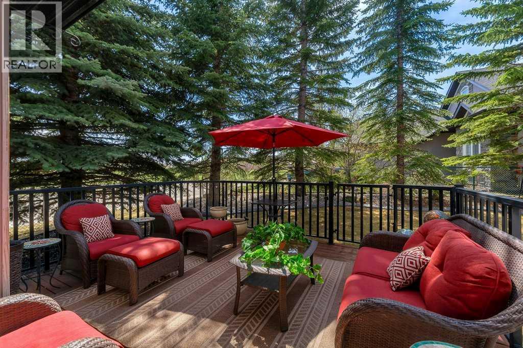 101 Valley Creek Place Nw, Calgary, Alberta  T3B 5V1 - Photo 42 - A2309773