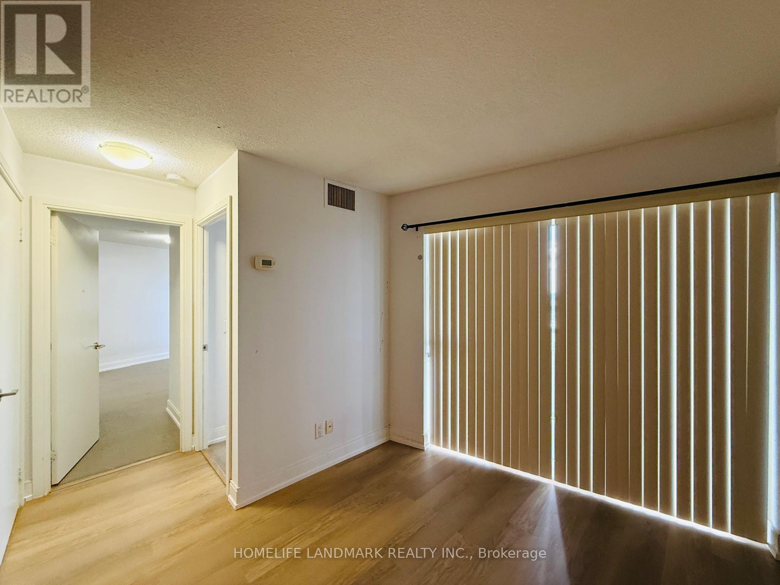2419 - 135 VILLAGE GREEN SQUARE, Toronto, Ontario