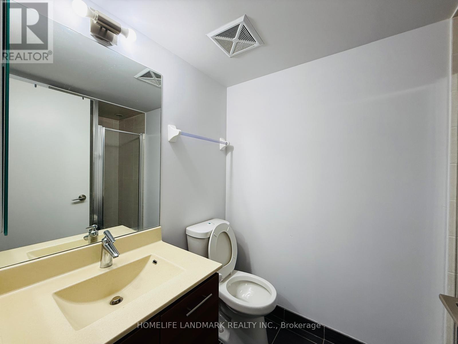 2419 - 135 Village Green Square, Toronto, Ontario  M1S 0G3 - Photo 2 - E13108456