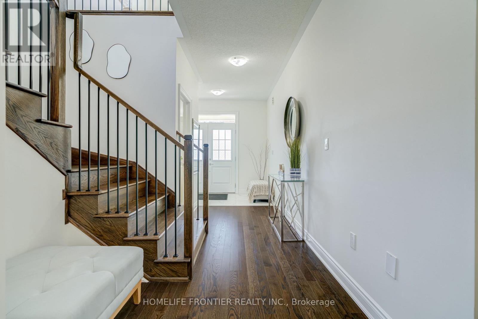 16 Gladmary Drive, Brampton, Ontario  L6Y 6K9 - Photo 6 - W13108444