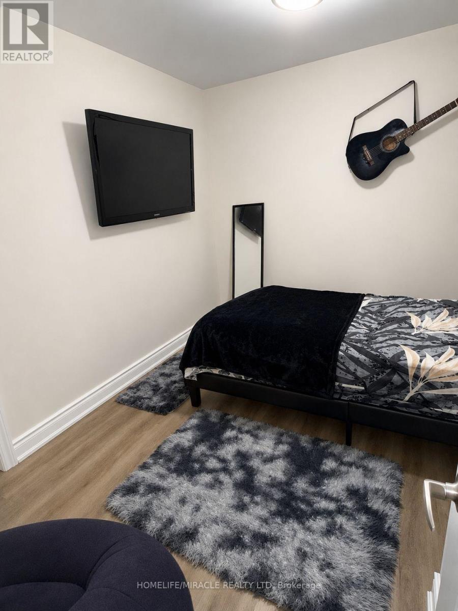 Lower - 61 Lyndbrook Crescent, Brampton, Ontario  L6P 2N9 - Photo 6 - W13108462