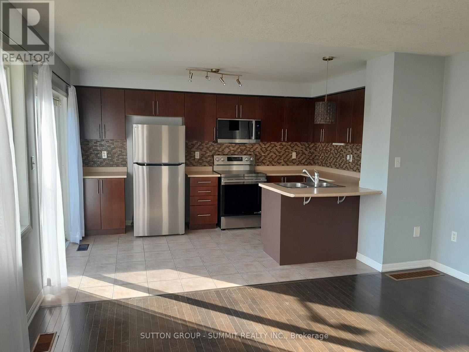 4 - 71 Garth Massey Drive, Cambridge, Ontario  N1T 2G8 - Photo 7 - X13108452