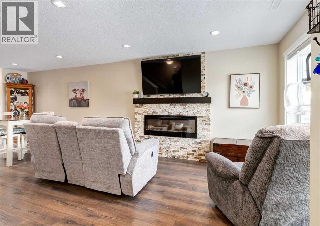 606 Cranford Mews Se, Calgary, Alberta  T3M 2P1 - Photo 3 - A2308995