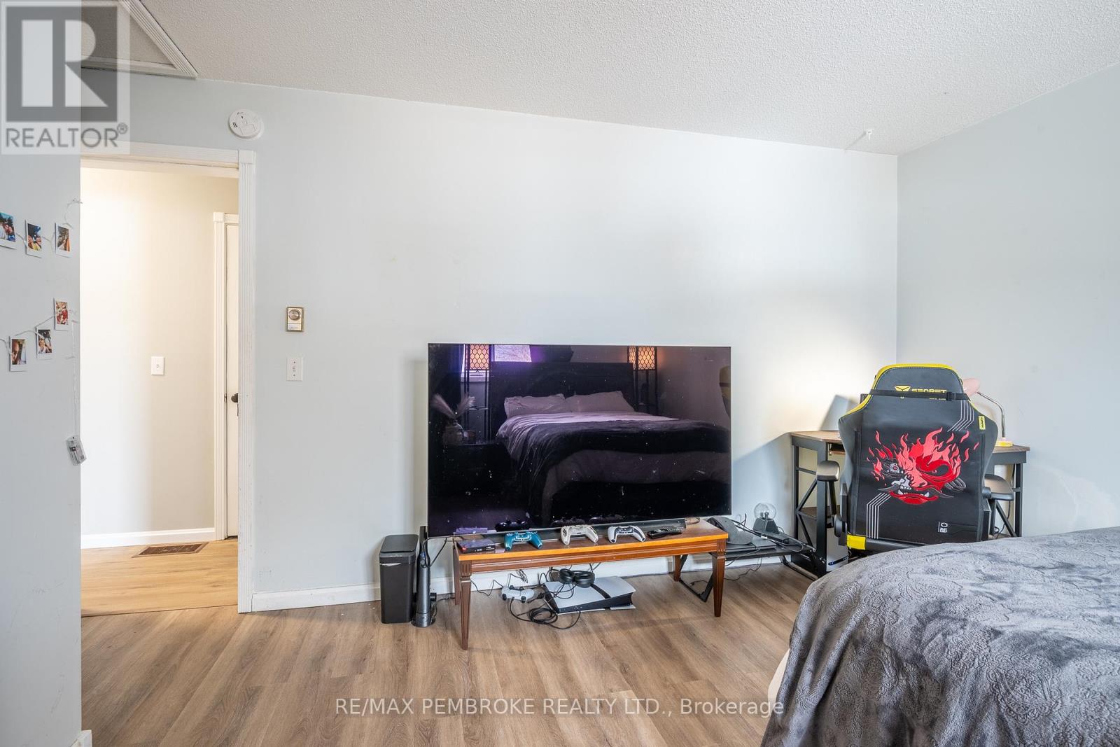 24 Earl Street, Petawawa, Ontario  K8H 3M4 - Photo 25 - X12986482
