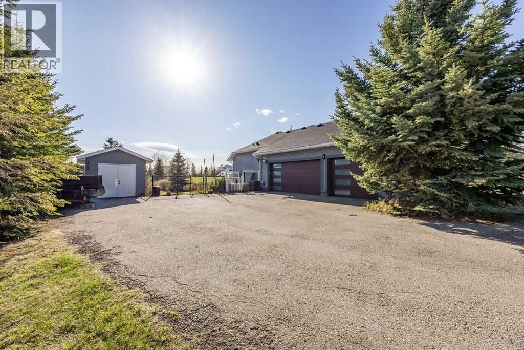 11 Country Lane Bay, Rural Rocky View County, Alberta  T3A 1J8 - Photo 43 - A2308565