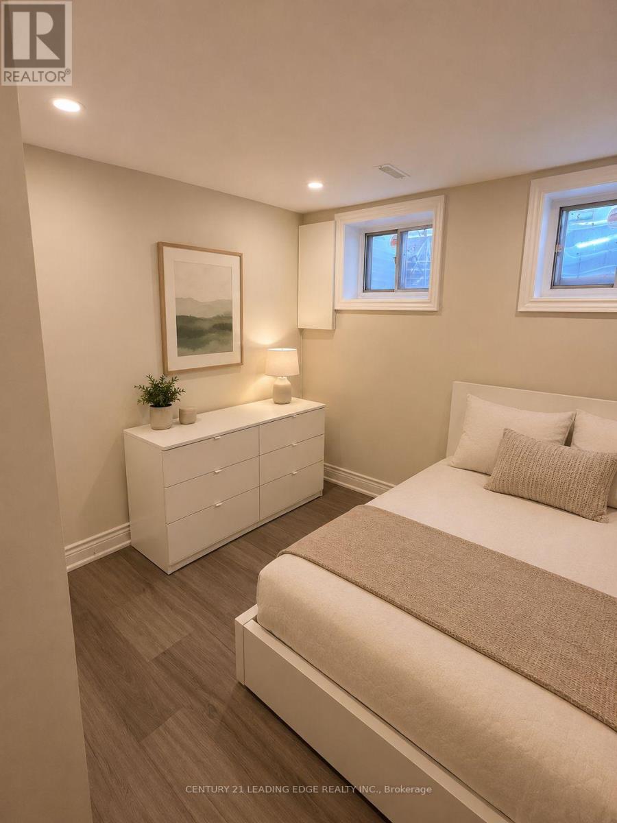 39 Waddington Crescent, Toronto, Ontario  M2J 2Z9 - Photo 12 - C13108474