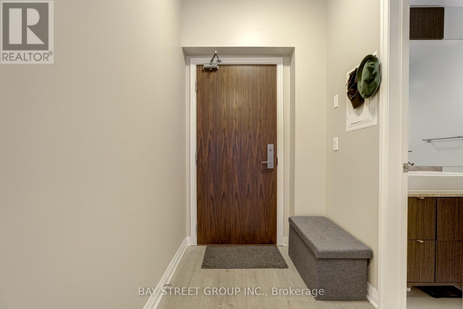 909 - 8 Mercer Street, Toronto, Ontario  M5V 0C4 - Photo 3 - C13108476