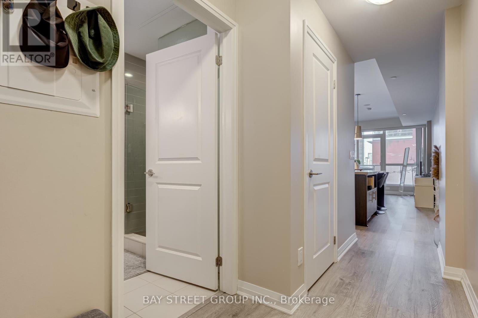 909 - 8 Mercer Street, Toronto, Ontario  M5V 0C4 - Photo 4 - C13108476