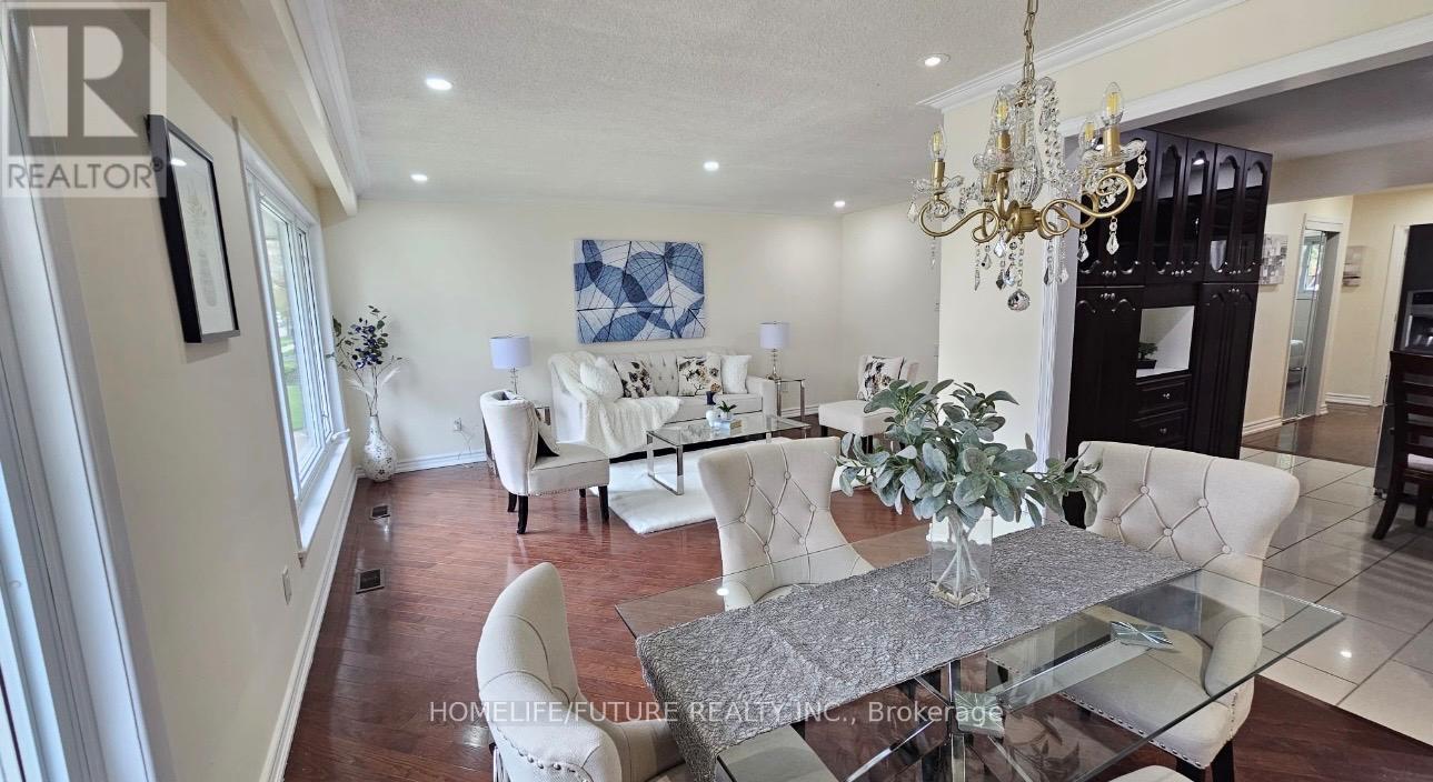 9 Faraday Drive, Toronto, Ontario  M1H 2R9 - Photo 3 - E13108478