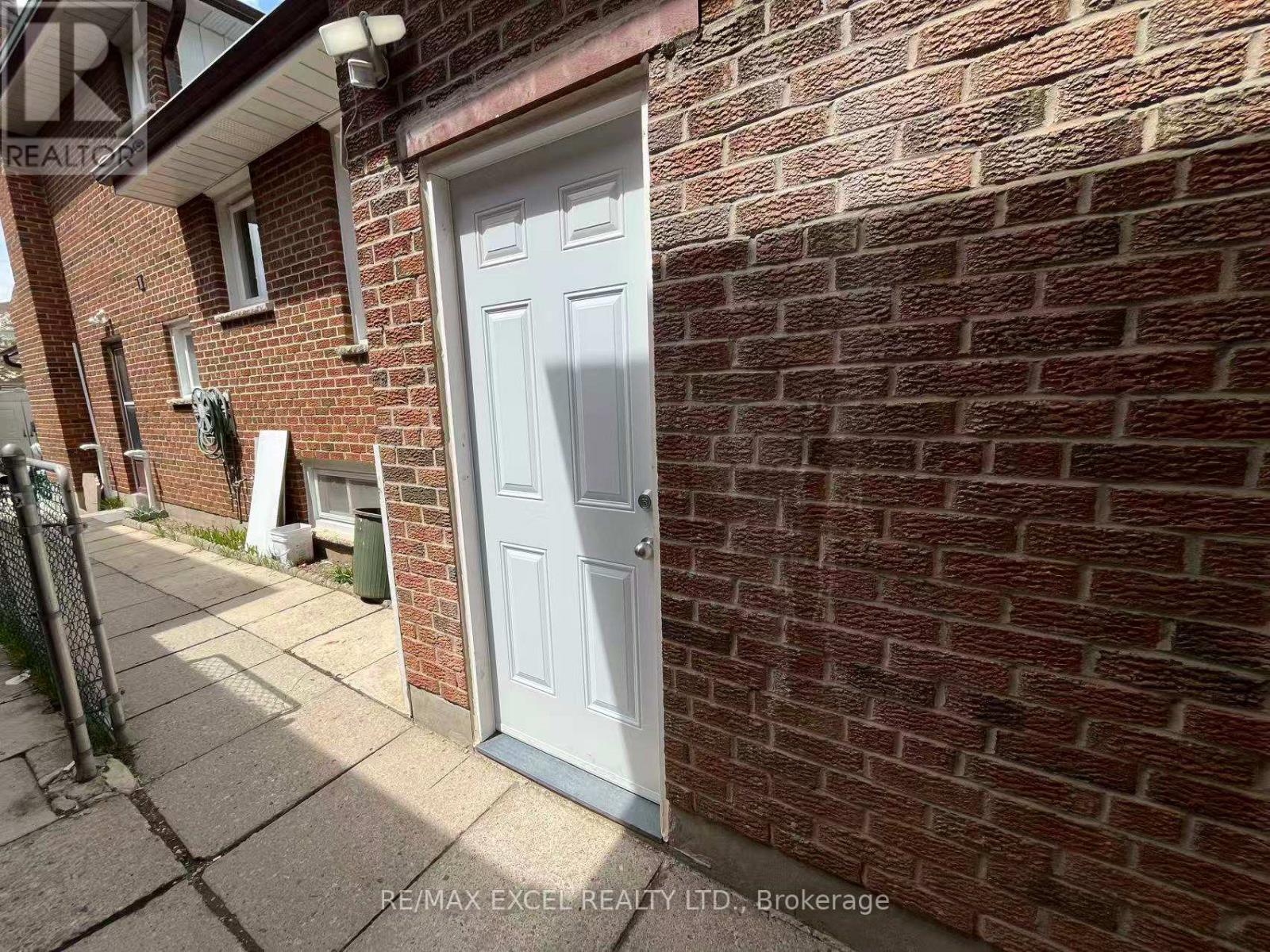 Bsmt - 292 Huntsmill Boulevard, Toronto, Ontario  M1W 3C8 - Photo 2 - E13108498