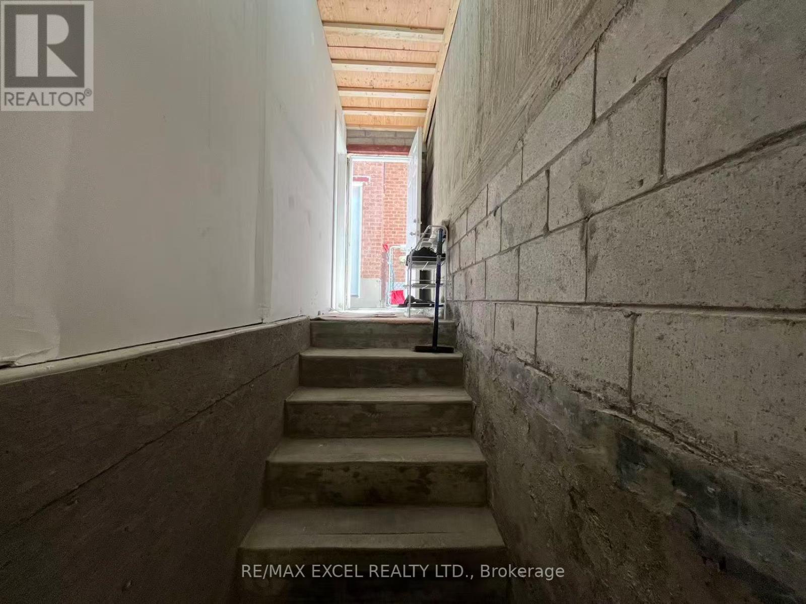 Bsmt - 292 Huntsmill Boulevard, Toronto, Ontario  M1W 3C8 - Photo 3 - E13108498