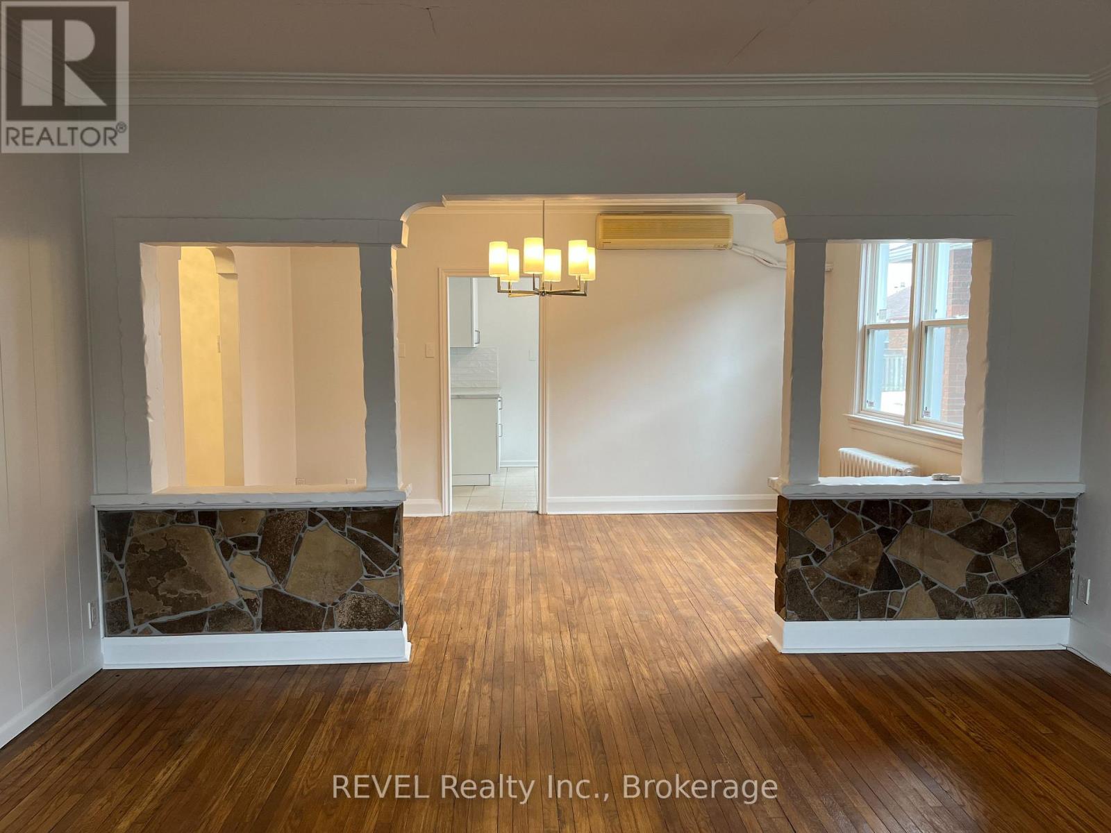 232 Vine Street, St. Catharines, Ontario  L2M 4T1 - Photo 6 - X13108510