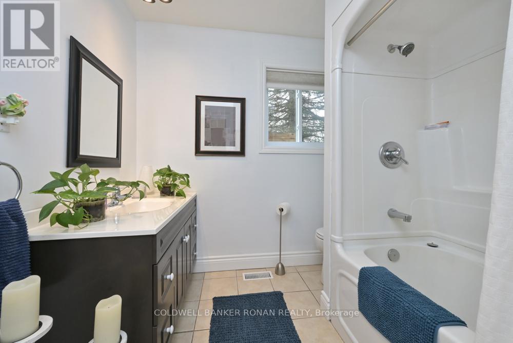 2 Ryans Lane, New Tecumseth, Ontario  L0G 1W0 - Photo 16 - N13108492