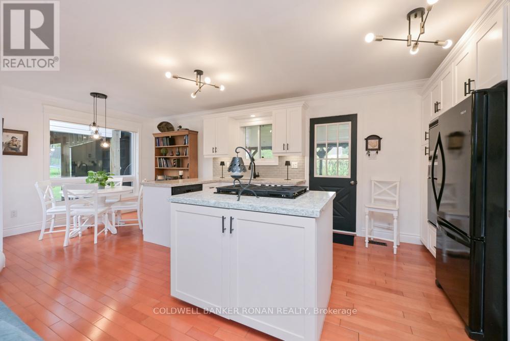 2 Ryans Lane, New Tecumseth, Ontario  L0G 1W0 - Photo 8 - N13108492