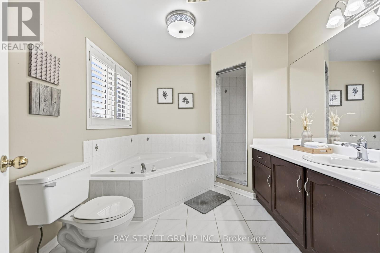 2370 Eden Valley Drive, Oakville, Ontario  L6H 6K9 - Photo 25 - W13108468