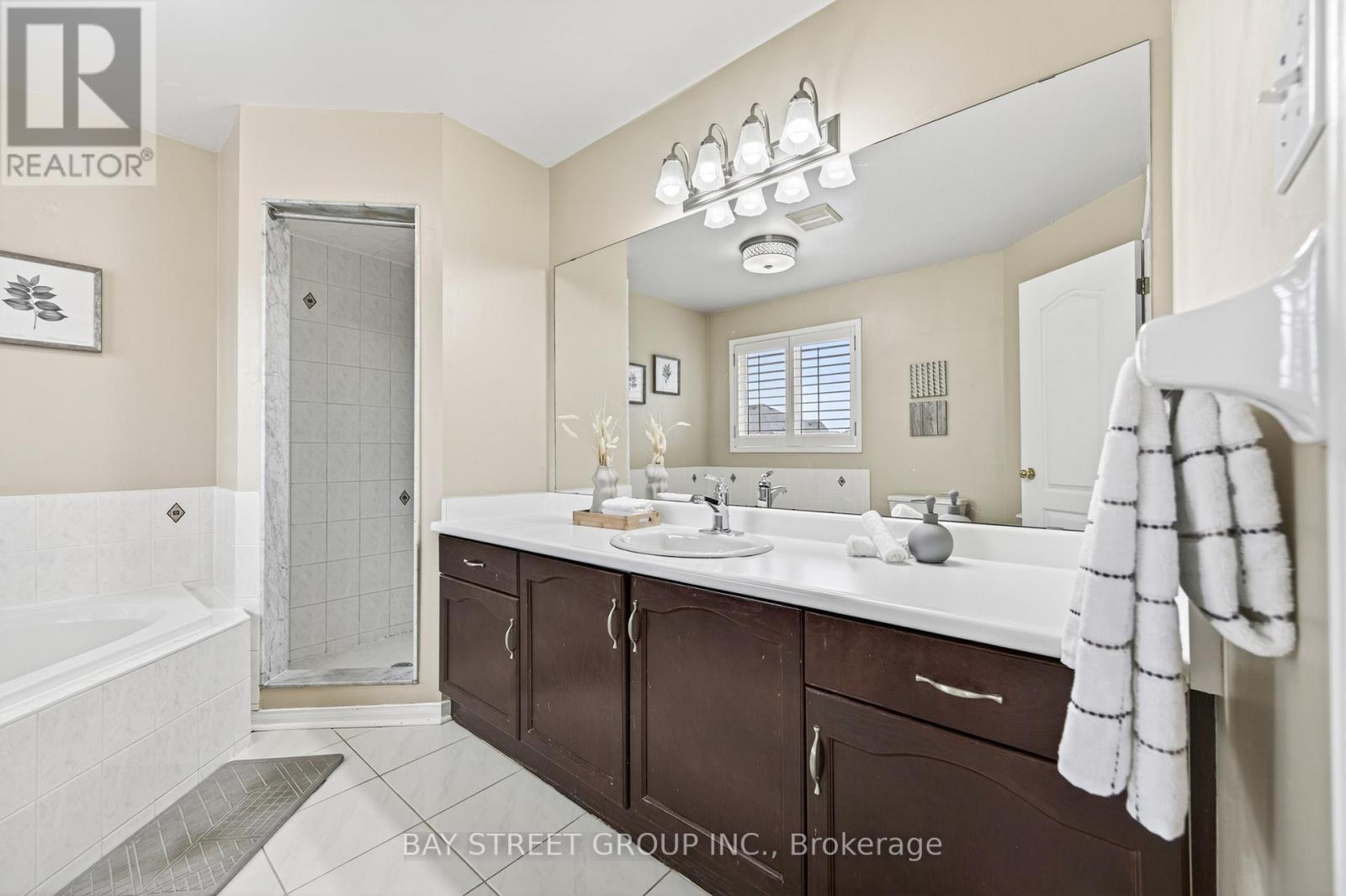 2370 Eden Valley Drive, Oakville, Ontario  L6H 6K9 - Photo 27 - W13108468
