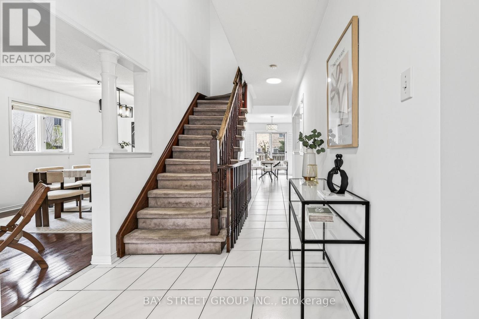 2370 Eden Valley Drive, Oakville, Ontario  L6H 6K9 - Photo 3 - W13108468