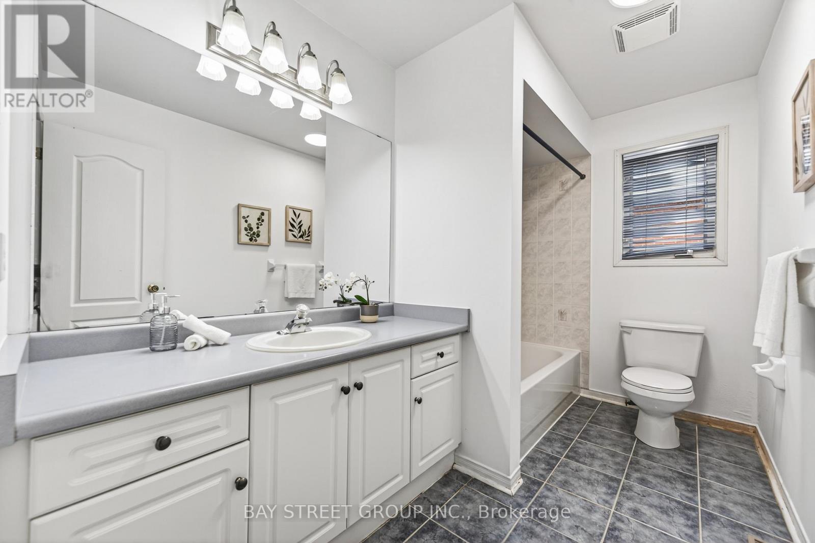 2370 Eden Valley Drive, Oakville, Ontario  L6H 6K9 - Photo 40 - W13108468