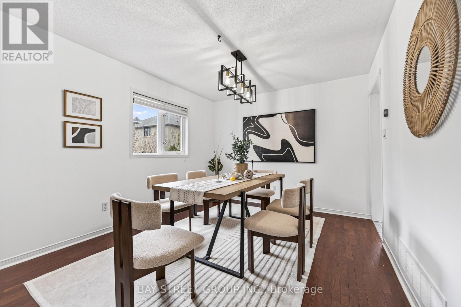 2370 Eden Valley Drive, Oakville, Ontario  L6H 6K9 - Photo 7 - W13108468